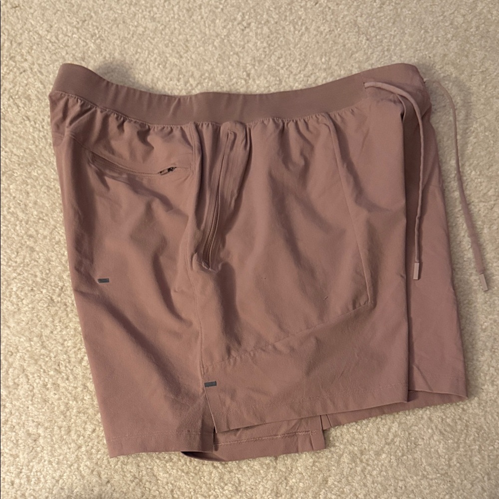 Lululemon Men's Mauve Shorts - Picture 7 of 9